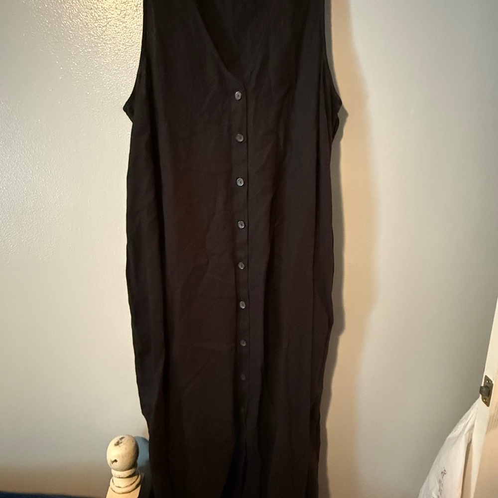Black Button-Down Sleeveless Dress